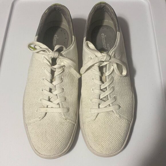 Earth Elements shoes - Picture 2 of 5